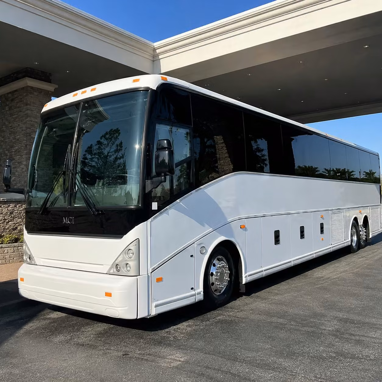 groups flying into denver international your colorado springs charter bus starts at dia