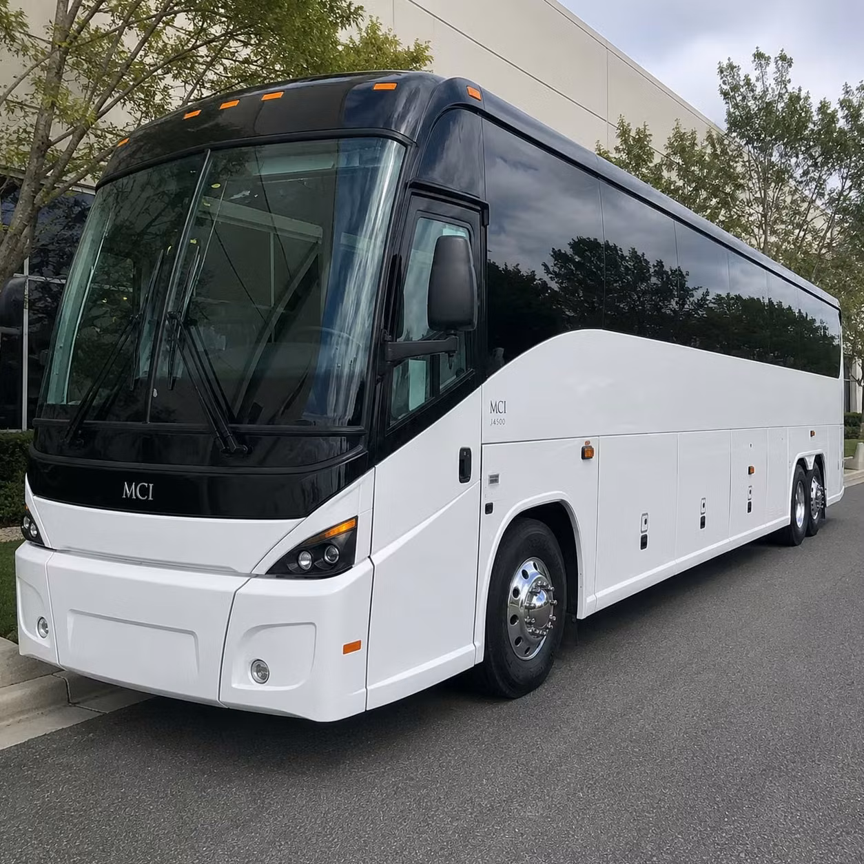 remote parking and overflow lot shuttles for colorado springs worksites